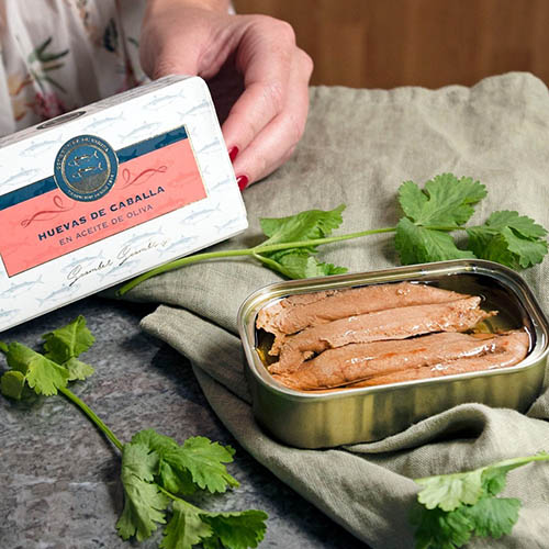 Cuando sabes que lo mejor del pescado de Andalucía lo puedes encontrar en Conservas de Tarifa 4 huevas caballa made spain tarifa2a